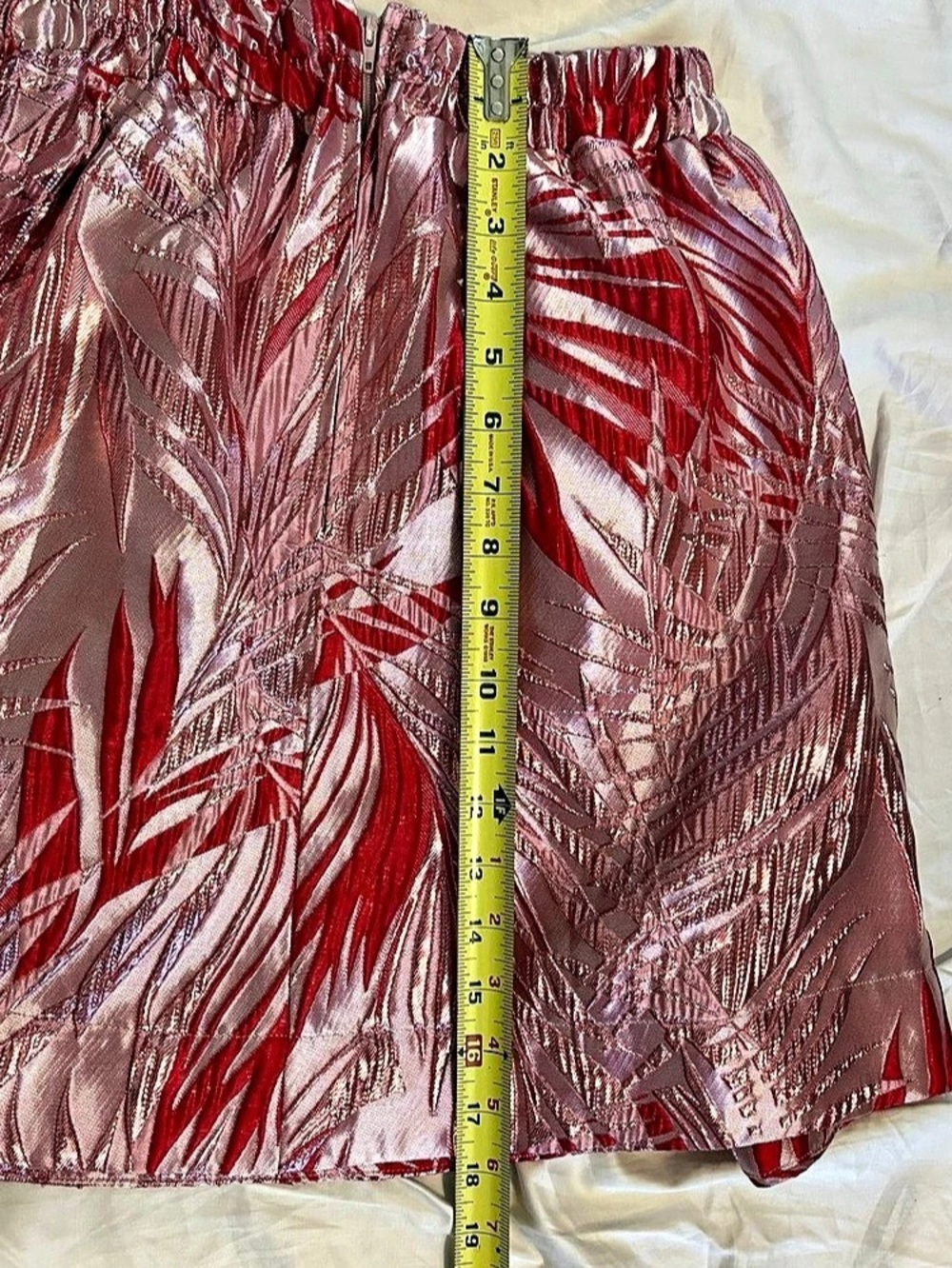 BURU Metallic Leaf Mini Skirt Size Large Like New - Picture 4 of 5